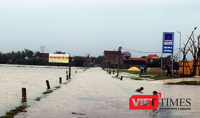 lũ, mưa lớn, áp thấp, nguy cơ, sạt lỡ, miền Trung, VietTimes