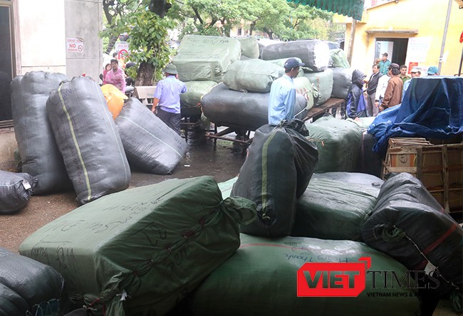 cập ga Đà Nẵng, hàng lậu, công an, Quản lý thị trường, tàu SE19, VietTimes