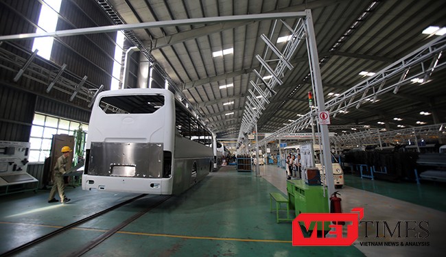 Quảng Nam, cháy, hỏa hoạn, nhà máy, xe bus, Trường Hải, Thaco, VietTimes