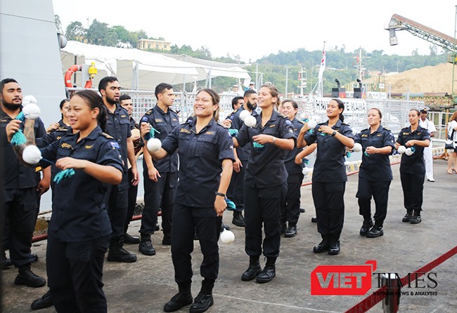 VietTimes, Hải quân Hoàng gia New Zealand, chiến hạm, HMZNS Te Kaha (F77), Cảng Tiên Sa, Đà Nẵng