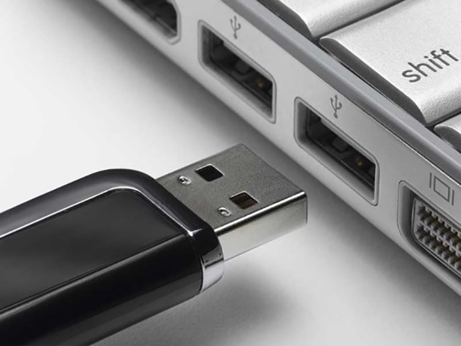 Người dùng thường bị mất dữ liệu trên USB vì nhiều nguyên nhân khác nhau. Ảnh: INTERNET