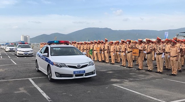Lực lượng CSGT quyết tâm đảm bảo an toàn tuyệt đối cho Tuần lễ cấp cao APEC 2017 ảnh 7