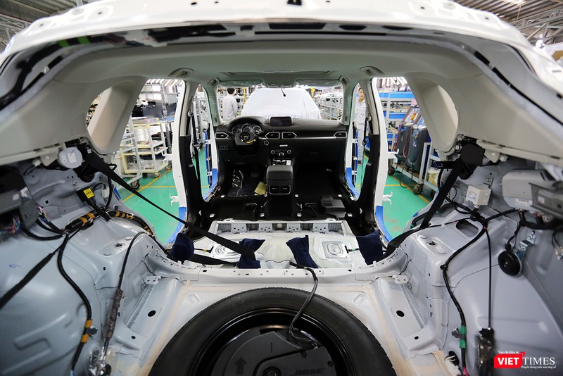 Cận cảnh Thaco "lột xác" Mazda CX-5 thế hệ mới  ảnh 14