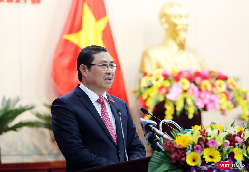 Sáng 7/12, tại Kỳ họp thứ 6, HĐND TP Đà Nẵng khóa IX, nhiệm kỳ 2016-2021, một lần nữa Chủ tịch UBND TP Đà Nẵng Huỳnh Đức Thơ có chia sẻ với đại biểu liên quan đến nội dung Kết luận thanh tra đất đai của Thanh tra Chính phủ.