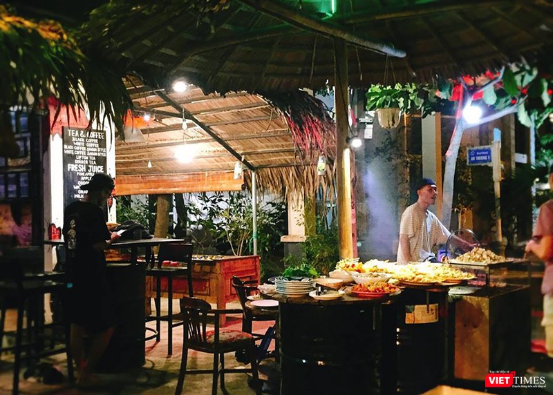 Sức hấp dẫn của phố du lịch đêm trên đường Ngô Thì Sĩ