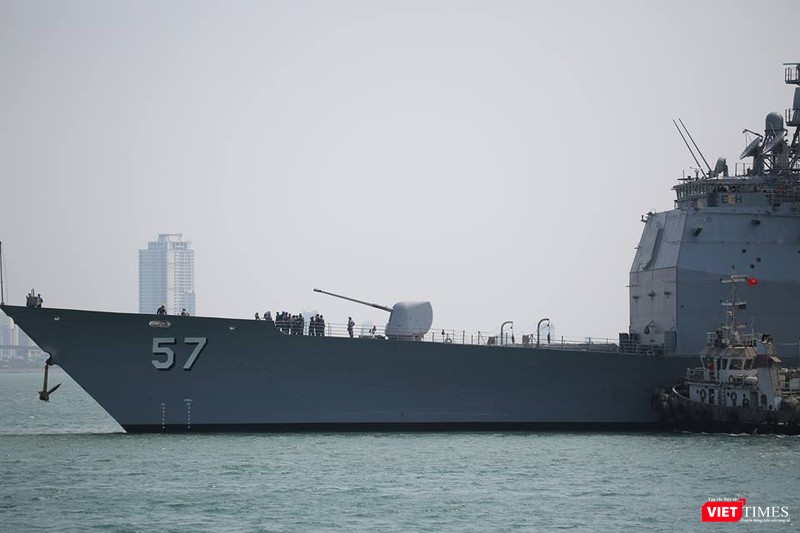 Sức mạnh của tuần dương hạm hộ tống siêu hàng không mẫu hạm đến Đà Nẵng ảnh 5