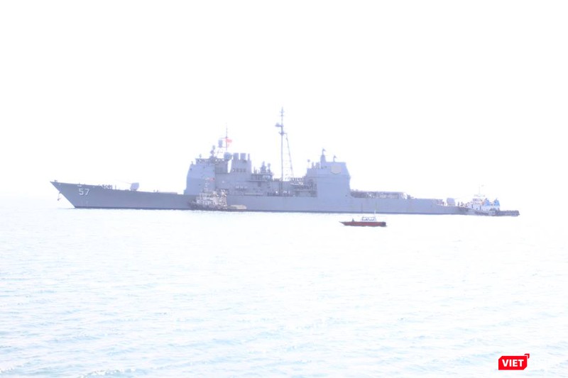 Sức mạnh của tuần dương hạm hộ tống siêu hàng không mẫu hạm đến Đà Nẵng ảnh 6