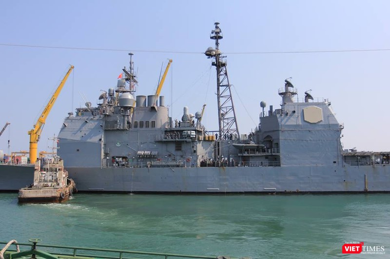 Sức mạnh của tuần dương hạm hộ tống siêu hàng không mẫu hạm đến Đà Nẵng ảnh 7
