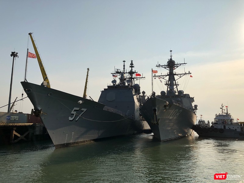 Sức mạnh của tuần dương hạm hộ tống siêu hàng không mẫu hạm đến Đà Nẵng ảnh 13