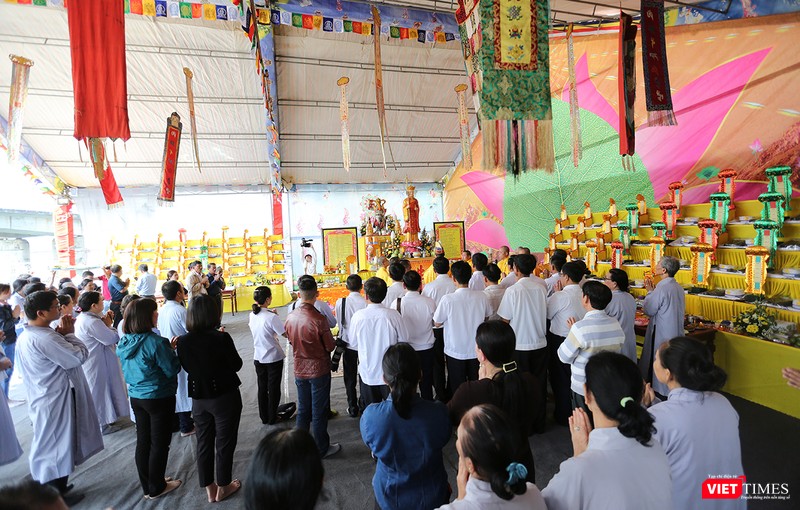 Tưởng niệm các liệt sỹ Gạc Ma: Mẹ lại khóc bên bài vị con ảnh 9