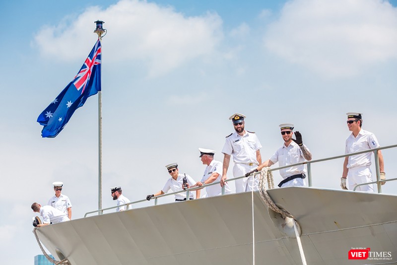 Đội tàu Hải quân Hoàng Gia Australia đến thăm TP.HCM ảnh 6