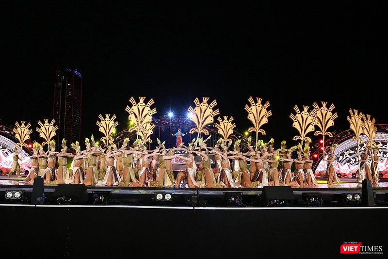 Khai hội pháo hoa Đà Nẵng: Mở lòng hòa cùng niềm vui chung cả nước ảnh 4