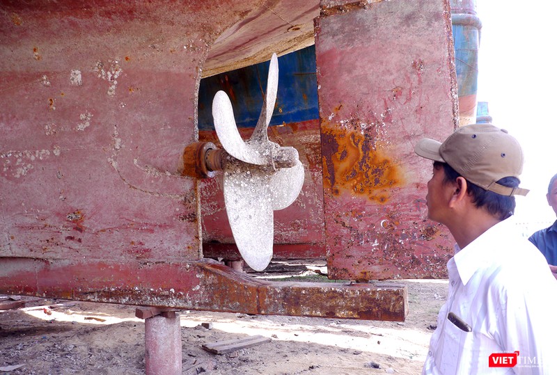 Bên cạnh chi phí đóng tàu cao, ngư dân phải chịu chi phí bảo dưỡng tàu không hề nhỏ khi cao gấp 3-4 lần so với tàu gỗ truyền thống