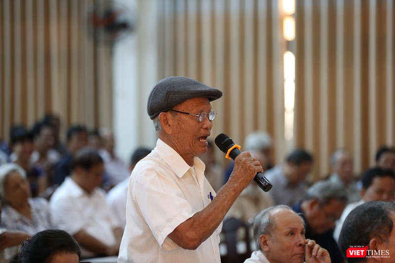 Tại Buổi tiếp xúc cử tri quận Sơn Trà, nhiều cử tri quan tâm đến việc thu hồi tài sản tham nhũng, cũng như thông tin liên quan đến biệt thự trị giá trăm tỷ của Giám đốc Công an Đà Nẵng