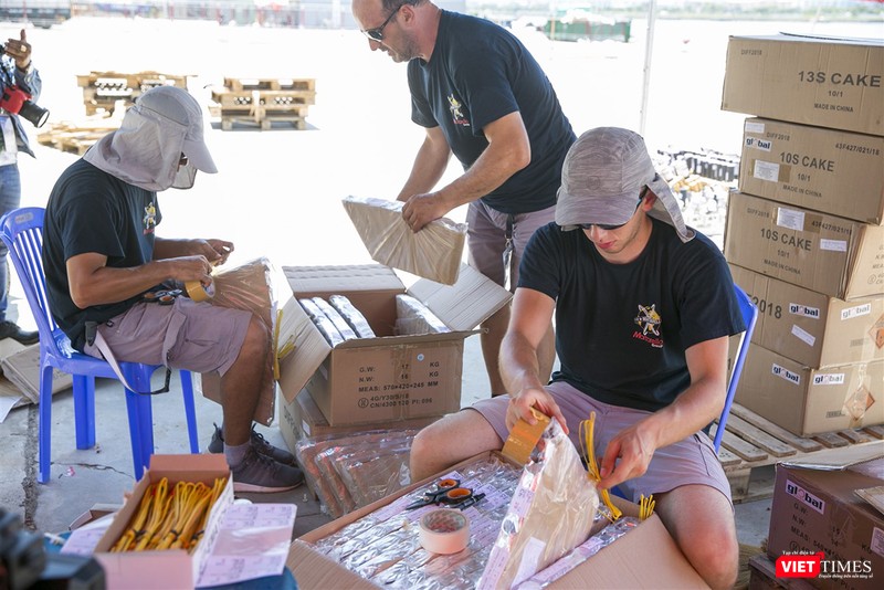 Những công đoạn chuẩn bị pháo cuối cùng của đội Ý dành cho đêm chung cuộc DIFF 2018