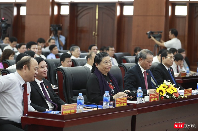 Kỳ họp có sự tham dự của bà Tòng Thị Phóng, Ủy viên Bộ Chính trị, Phó Chủ tịch thường trực Quốc hội.