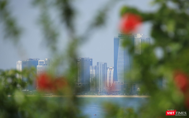 Một góc thành phố Đà Nẵng nhìn từ bán đảo Sơn Trà