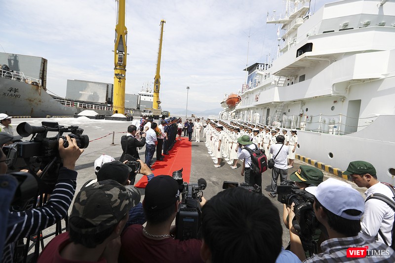 Chuyến thăm của tàu được báo giới quan tâm đưa tin