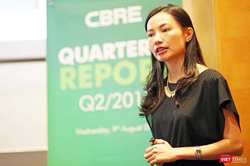 Bà Dương Thùy Dung, Giám đốc cao cấp, Trưởng Bộ phận Định giá, Nghiên cứu thị trường và Phát triển CBRE Việt Nam Bà Dương Thùy Dung, Giám đốc cao cấp, Trưởng Bộ phận Định giá, Nghiên cứu thị trường và Phát triển CBRE Việt Nam