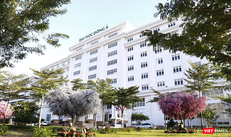 Bộ GD-ĐT vừa cho phép trường ĐH Đông Á (Đà Nẵng) tuyển sinh và đào tạo ngành Dược trình độ Đại học từ năm 2019 với chỉ tiêu 100 sinh viên trong năm đầu tiên. 