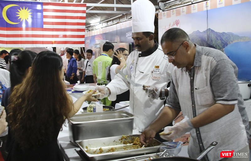 DNIFF 2019 có sự tham dự của 13 đầu bếp danh tiếng là những chuyên gia ẩm thực, đồng thời là thành viên Hiệp hội đầu bếp đến từ các quốc gia Đức, Mexico, Úc, Ấn Độ, Trung Quốc, Srilanka, Lebanon, Thụy Điển, Mỹ, Thổ Nhĩ Kỳ, Hy Lạp, Malaysia, Singapore.