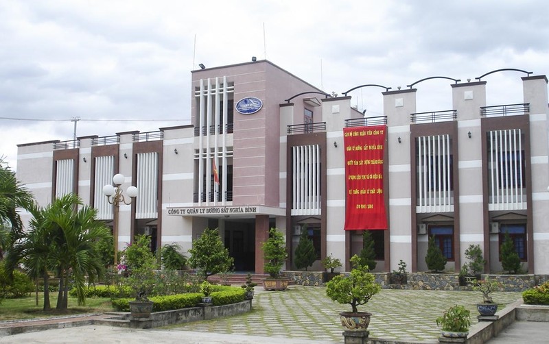 Công ty CP Đường sắt Nghĩa Bình đã chia thửa đất diện tích 14.680, tại địa chỉ số 02 Phó Đức Chính (TP Quy Nhơn) thành 05 khu chức năng khi chưa có phê duyệt quy hoạch chi tiết.