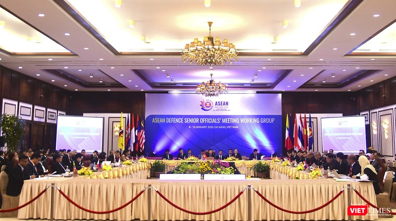Hội nghị Nhóm làm việc Quan chức Quốc phòng Cấp cao ASEAN (ADSOM WG) với sự tham dự của hơn 80 đại biểu đến từ 10 nước ASEAN  tổ chức tại Đà Nẵng vào tháng 1/2020