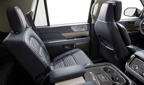 Lincoln Navigator 2018 - 'khủng long' Mỹ ảnh 7