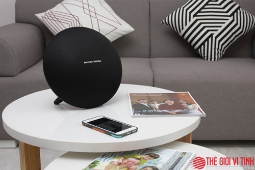 Harman Kardon Onyx Studio 3.