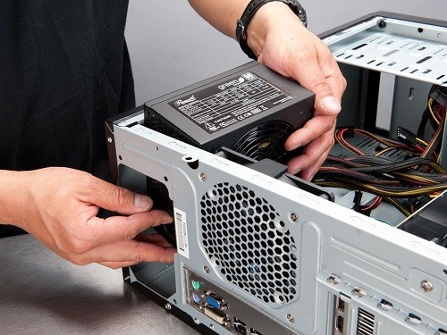 Bộ nguồn máy tính chính là nơi cung cấp toàn bộ điện năng bên trong máy tính.