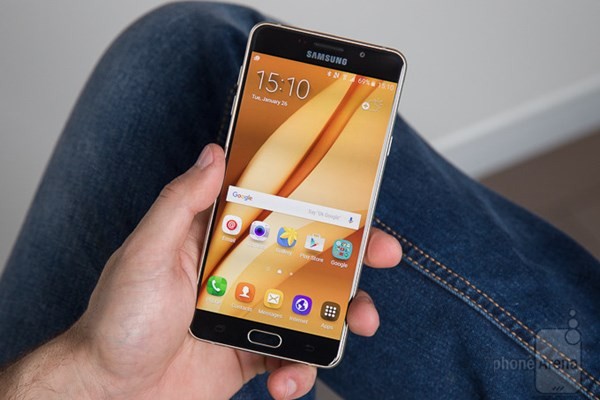 Samsung Galaxy A7 2017 hỗ trợ chống nước ảnh 1