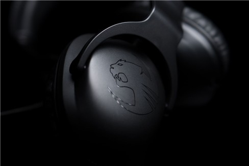 Ngắm tai nghe chơi game Roccat Cross