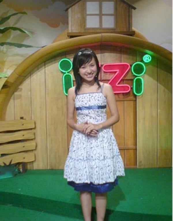 Vẻ đẹp nóng bỏng của 2 MC “Vui cùng Hugo” nổi tiếng một thời ảnh 4