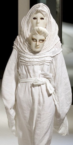 VietNamNet, kỳ quái, sàn diễn