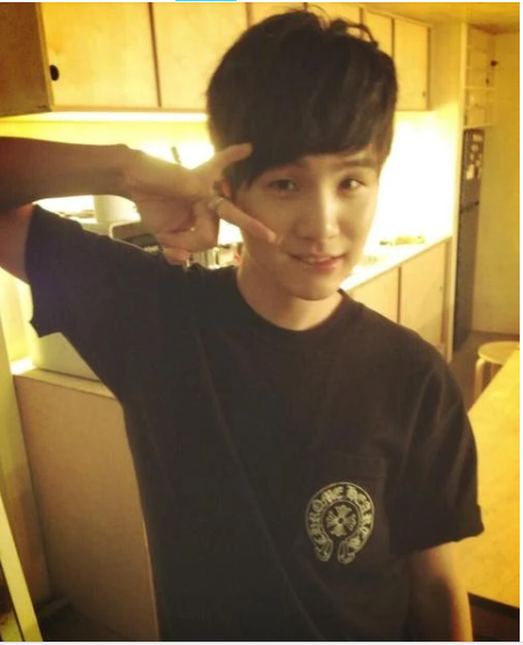 Trước khi trở thành ngôi sao lớn, thành viên BTS được phát hiện như thế nào? ảnh 10