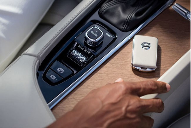 Đây là 10 ôtô sở hữu công nghệ “thời thượng” nhất 2017 ảnh 31