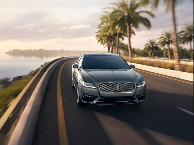 Đây là 10 ôtô sở hữu công nghệ “thời thượng” nhất 2017 ảnh 32