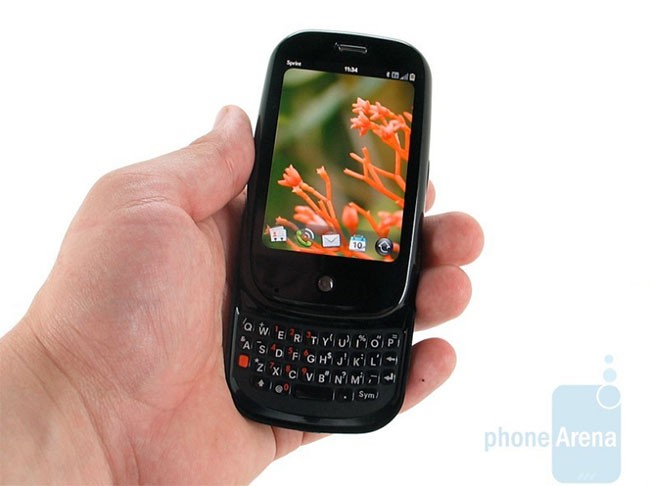 Tổng hợp 10 điện thoại với thiết kế bàn phím “hài hước” nhất thế kỷ ảnh 10