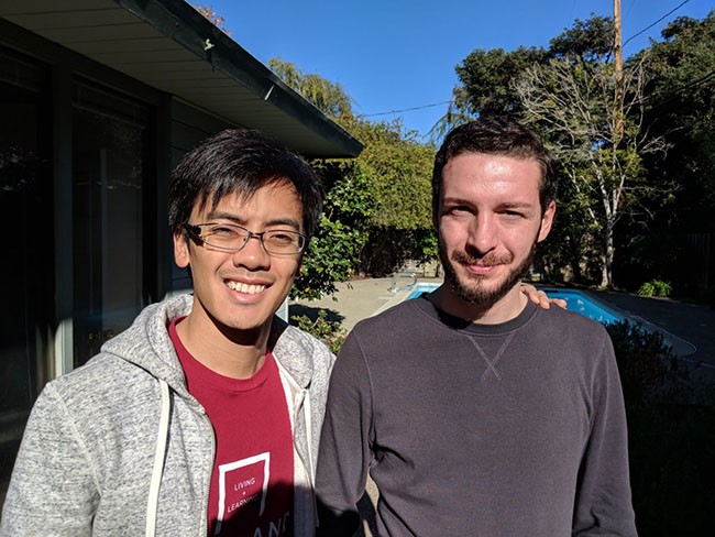 Thăm căn nhà "huyền thoại" nơi Zuckerberg đã sống và tạo lập mạng xã hội Facebook  ảnh 3