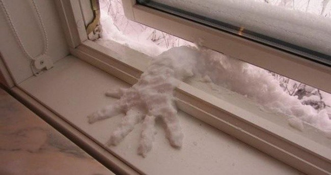 Khi bạn hé mở cửa sổ để có một chút  không khí trong lành