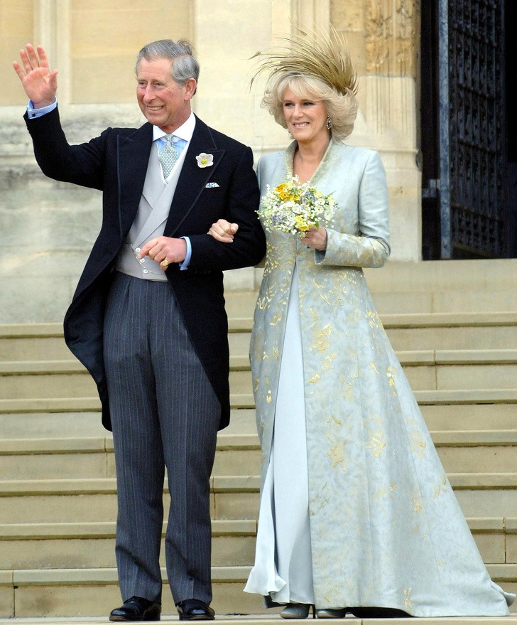 Trầm trồ trước những bộ váy cưới hoàng gia đẹp nhất mọi thế kỷ  ảnh 7