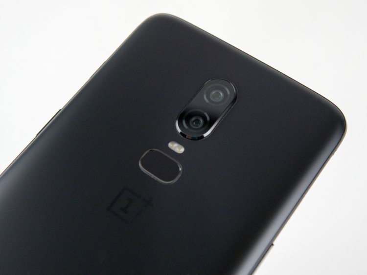 10 lý do bạn nên mua chiếc smartphone Android 530 USD thay vì iPhone X 1000 USD ảnh 6