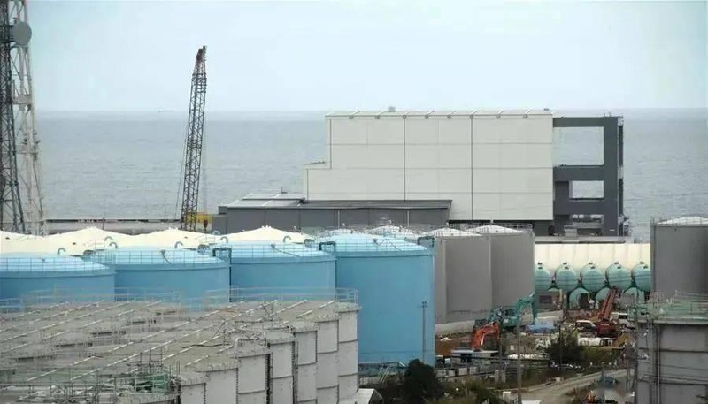 Bể chứa nước thải hạt nhân tại Nhà máy điện hạt nhân Fukushima Daiichi, Nhật Bản. Nguồn ảnh: Xinhuanet