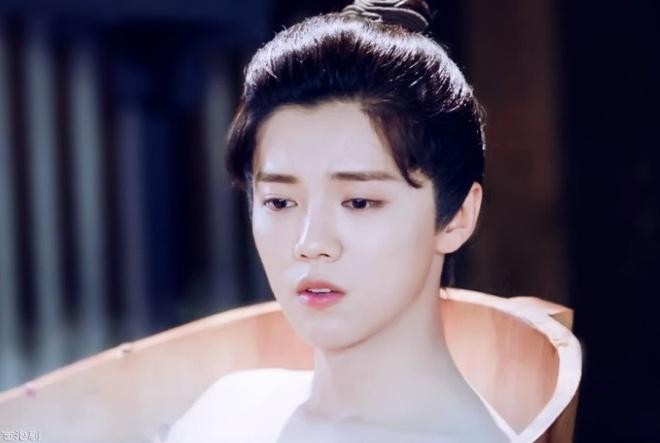 Tình trạng sao nam yểu điệu thục nữ bị cho là gây độc hại tới thanh thiếu niên.