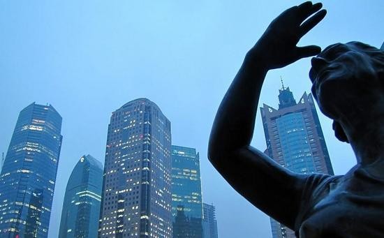 Tại ba thành phố lớn Quảng Châu, Bắc Kinh và Thượng Hải, giá bất động sản cực kỳ cao. Ảnh: Tân Hoa Xã