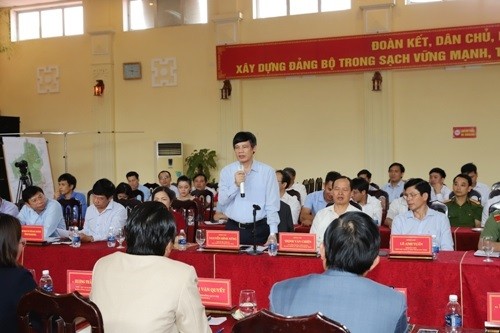 Chủ tịch UBND tỉnh Nguyễn Đình Xứng phát biểu tại buổi làm việc (Nguồn: thanhhoa.gov.vn) Chủ tịch UBND tỉnh Nguyễn Đình Xứng phát biểu tại buổi làm việc (Nguồn: thanhhoa.gov.vn)