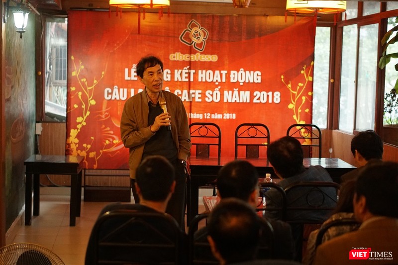 Chiều cuối năm 2018, TS. Võ Trí Thành chia sẻ với các thành viên CLB Cafe số về triển vọng kinh tế Việt Nam 2019. (Ảnh: Hoàng Nguyên) Chiều cuối năm 2018, TS. Võ Trí Thành chia sẻ với các thành viên CLB Cafe số về triển vọng kinh tế Việt Nam 2019. (Ảnh: Hoàng Nguyên)