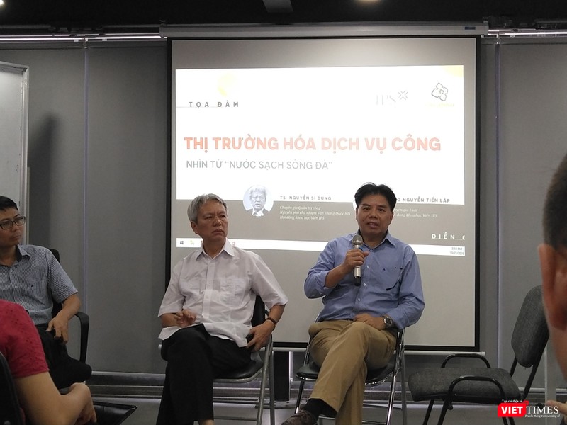 Các diễn giả chia sẻ tại buổi tọa đàm Các diễn giả chia sẻ tại buổi tọa đàm