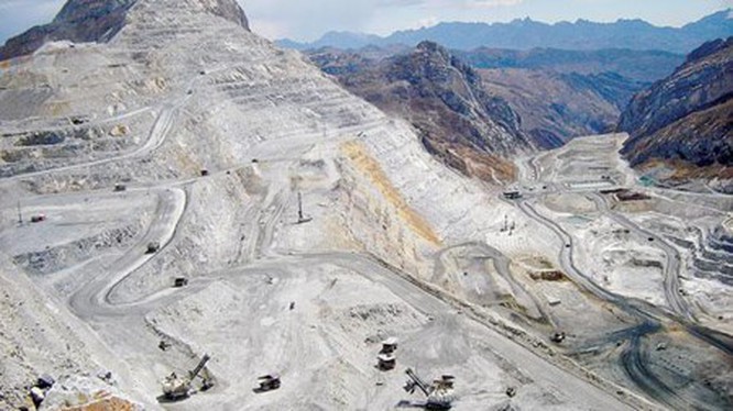 Một công trường khai thác khoáng sản của Hưng Hải Group (Ảnh: QĐND)