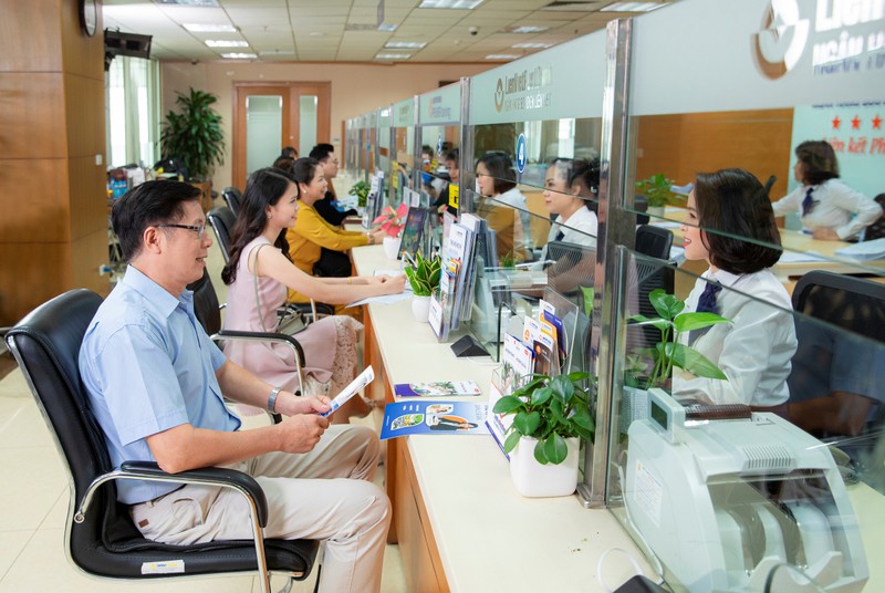 LienVietPostBank muốn chuyển sàn HoSE, chào bán riêng lẻ cho NĐT nước ngoài